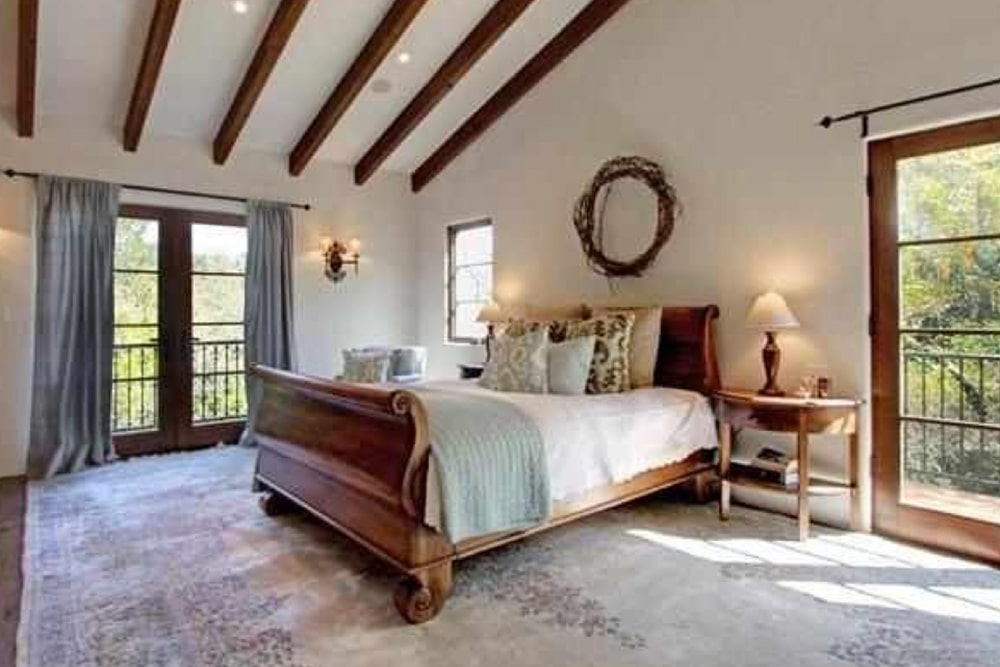 Stephen-Curry-House-Bedroom2