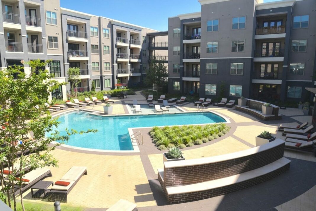 Oak lawn 1