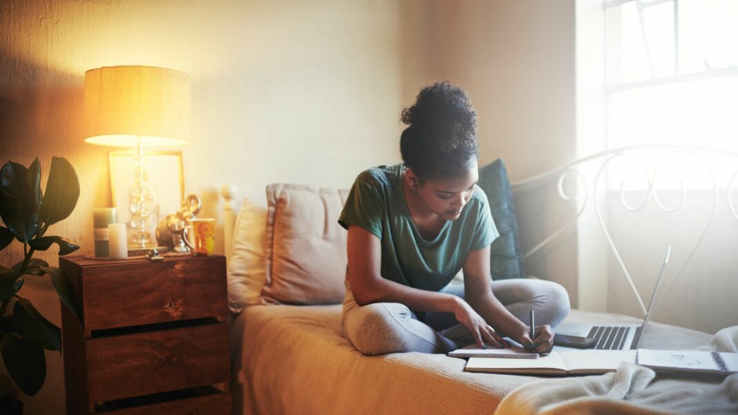 10 Organizations that Offer Free Furniture Donation Pick Up Near You