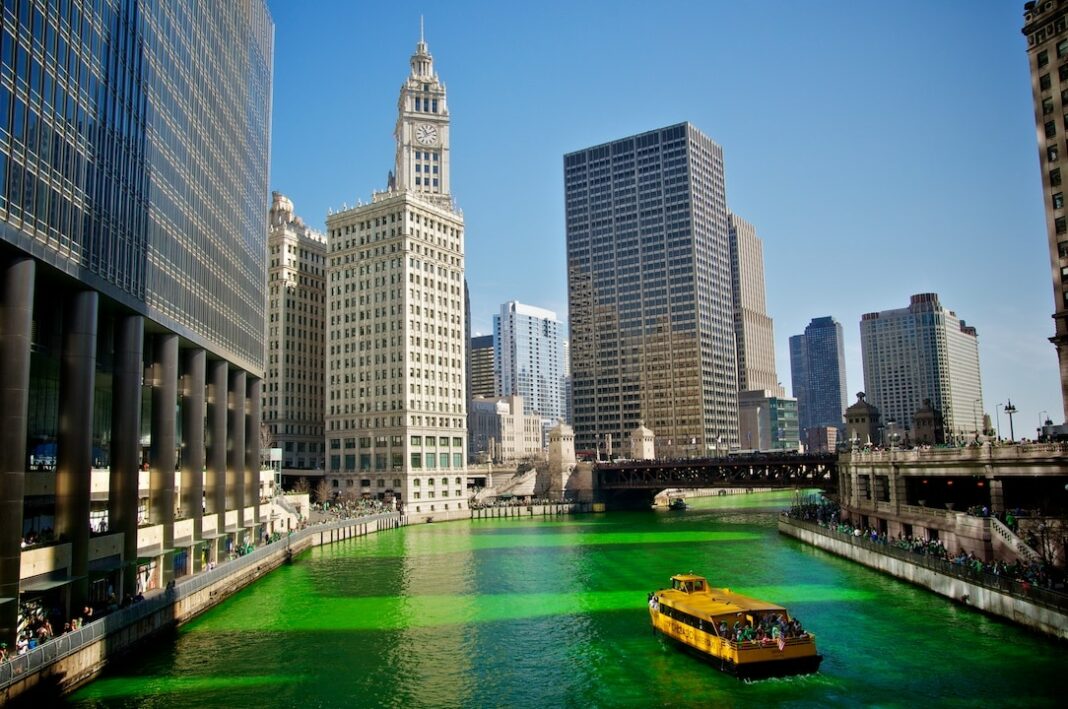 green river flowing through chicago
