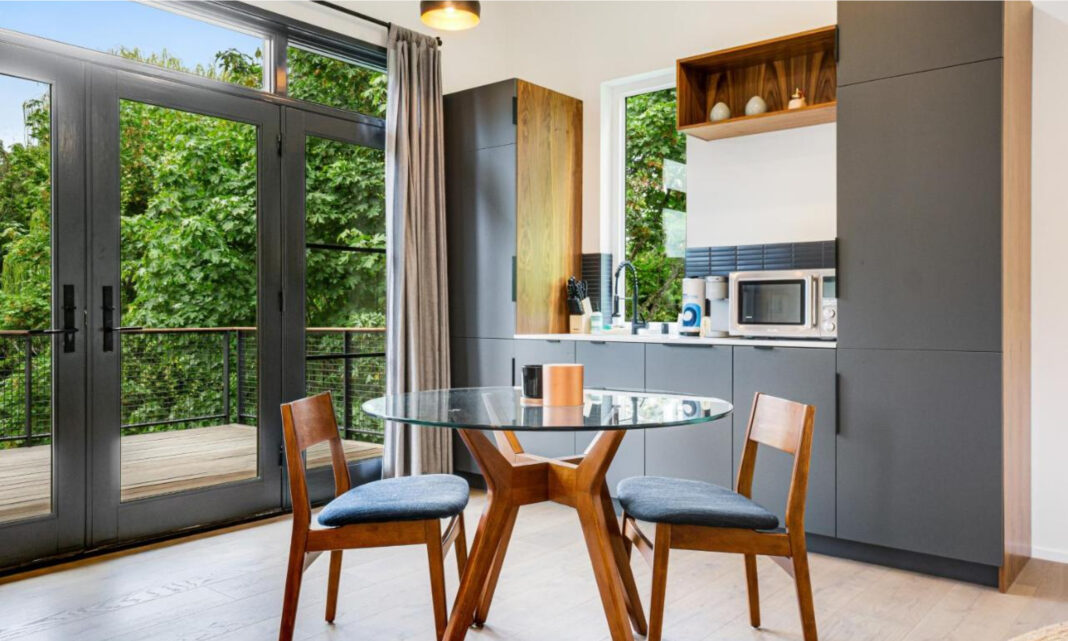 How to Find Furnished Housing for Travel Nurses