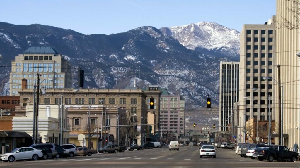 where to live Colorado Springs