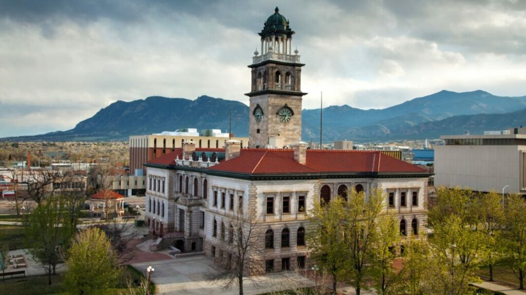 best advantages to Colorado Springs